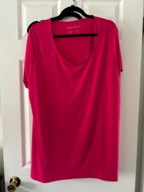 Susan Graver Hot Pink Scoop Neck Short Sleeve Top